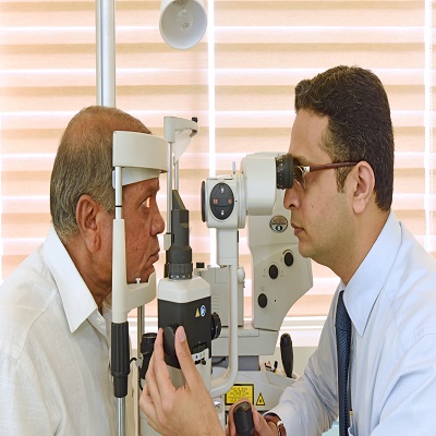 Patient Examination - Dr. Chudgar Clinic